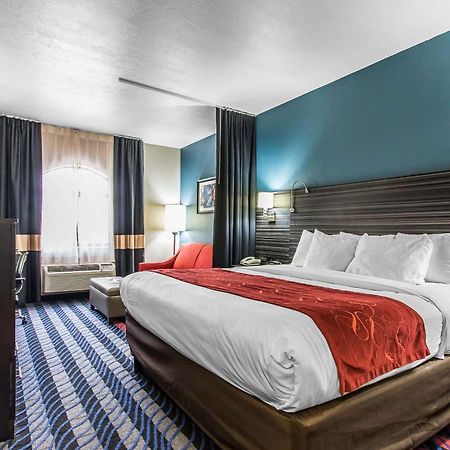 Comfort Suites Fairgrounds West Оклахома-Сити Экстерьер фото