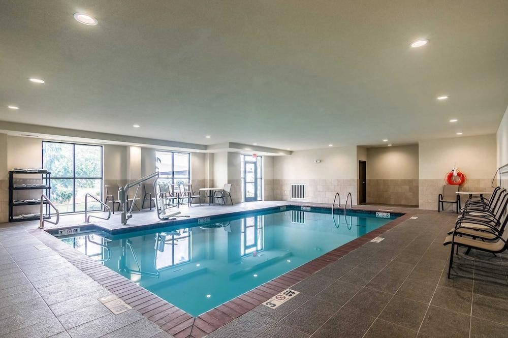 Comfort Suites Fairgrounds West Оклахома-Сити Экстерьер фото