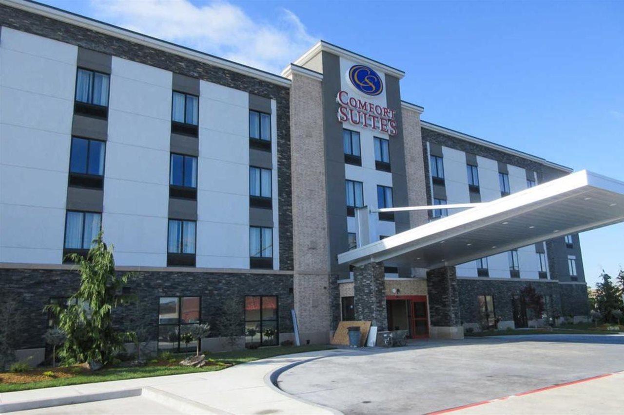 Comfort Suites Fairgrounds West Оклахома-Сити Экстерьер фото