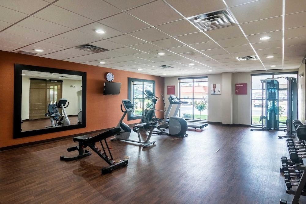 Comfort Suites Fairgrounds West Оклахома-Сити Экстерьер фото