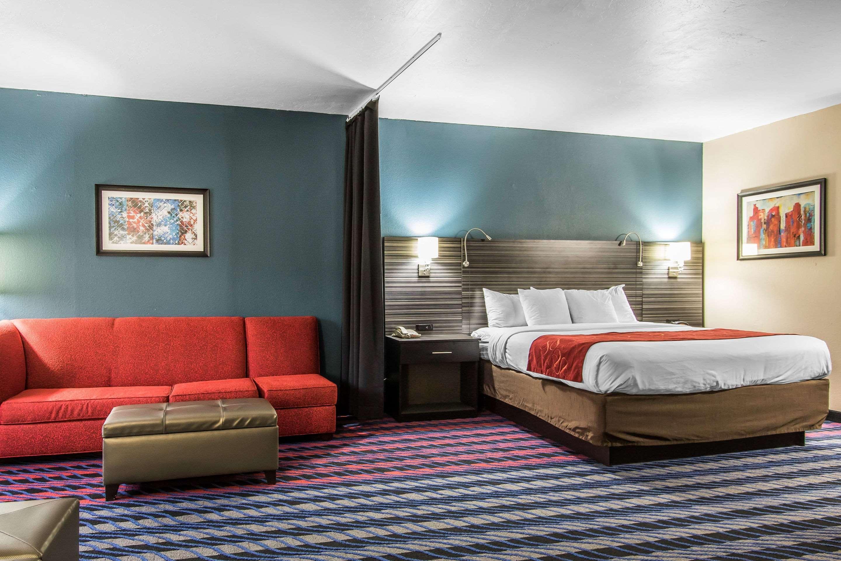 Comfort Suites Fairgrounds West Оклахома-Сити Экстерьер фото