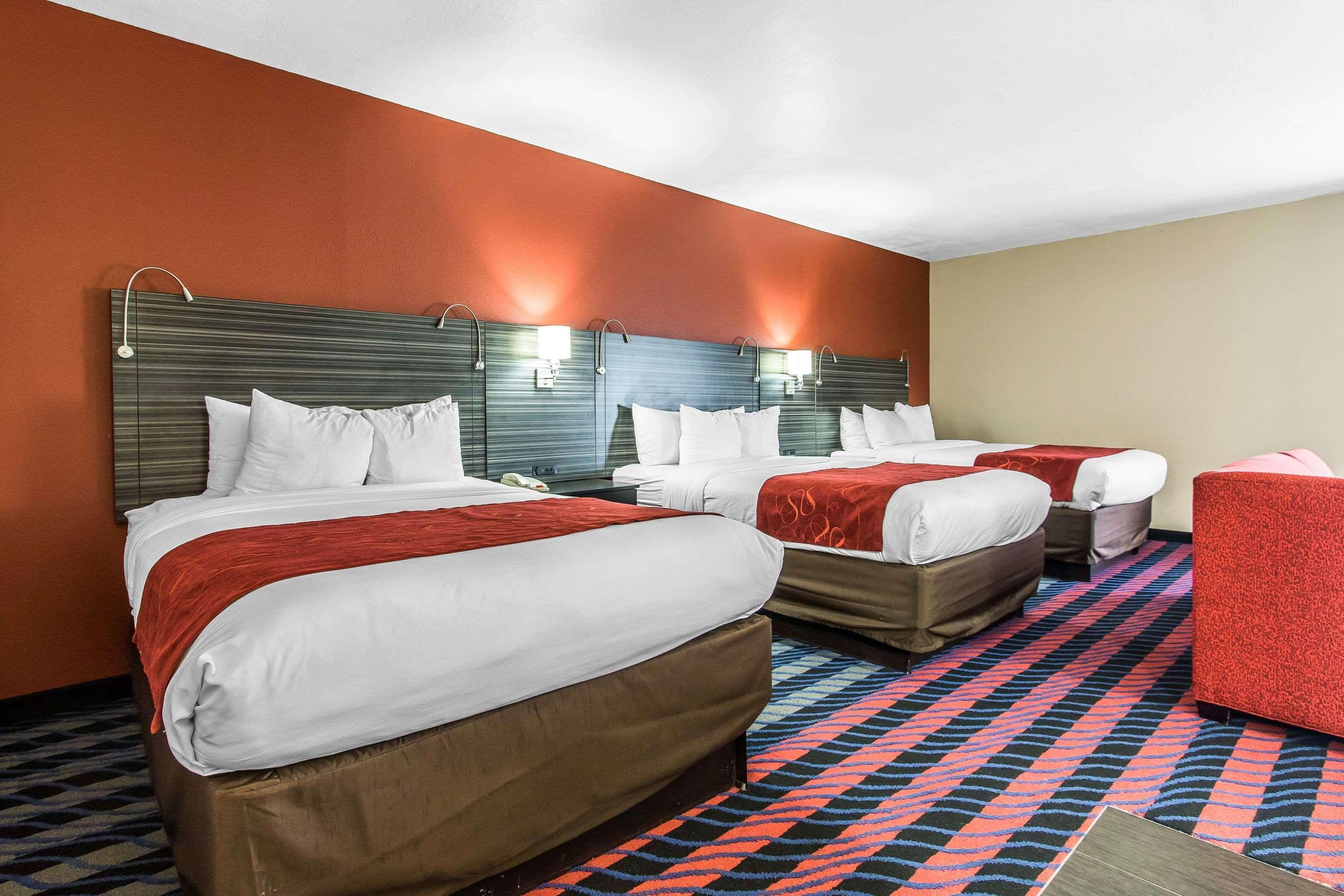 Comfort Suites Fairgrounds West Оклахома-Сити Экстерьер фото