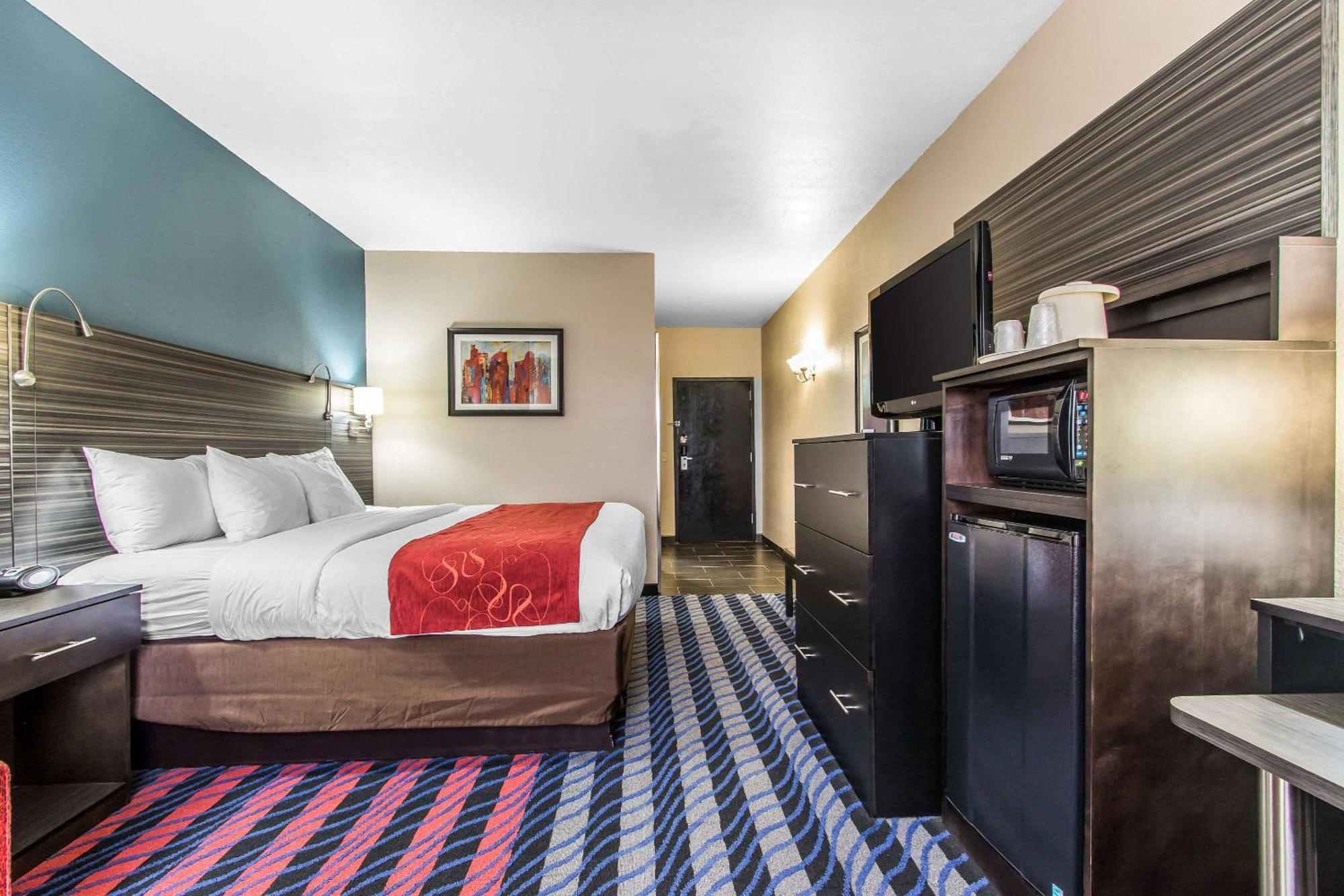 Comfort Suites Fairgrounds West Оклахома-Сити Экстерьер фото