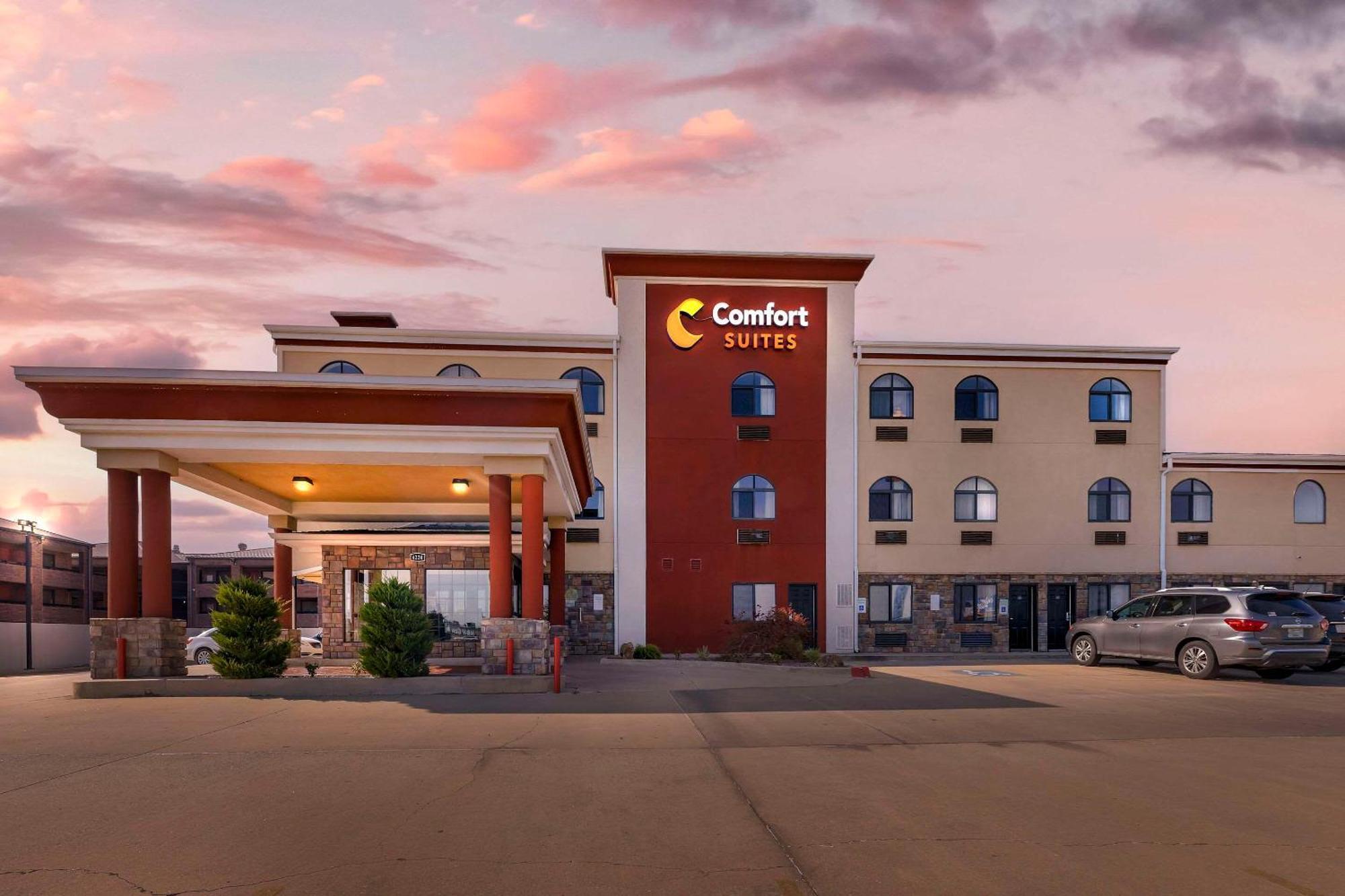 Comfort Suites Fairgrounds West Оклахома-Сити Экстерьер фото